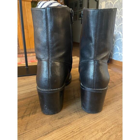 Apostrophe Rounded Toe Black Mid-Calf Boot - Picture 3 of 7